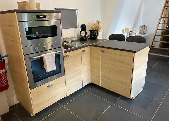 La 3* 아이레수르라리스